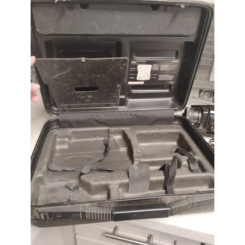 Panasonic VHS Reporter Mfg 1987 PARTS‎ ONLY Professional Camera With Case